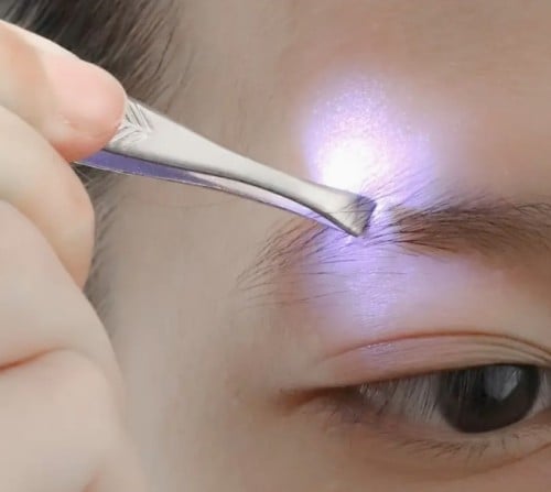 ملقط حواجب,ملقط حواجب مضيء,ملقط حواجب ستانلس